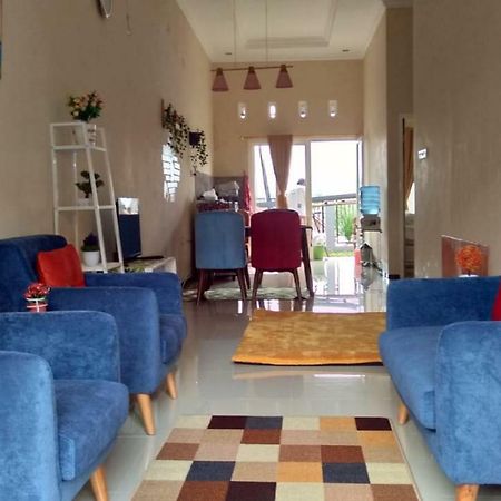 Homestay Wahyudi 1 Syariah Tlekung Eksteriør bilde