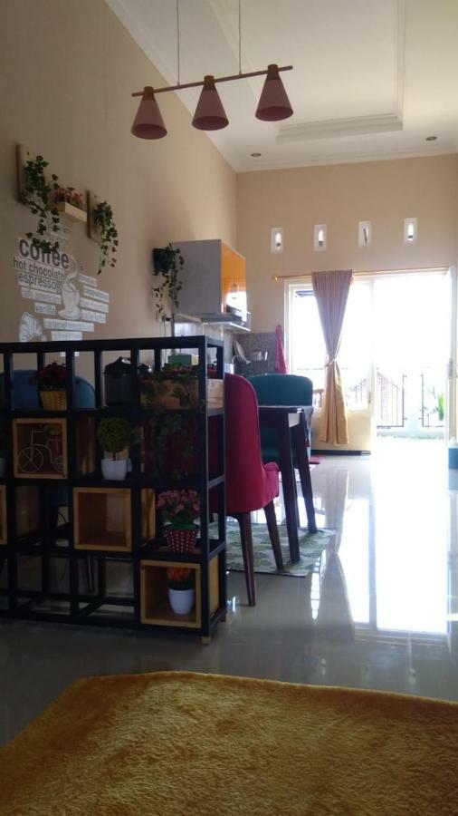 Homestay Wahyudi 1 Syariah Tlekung Eksteriør bilde